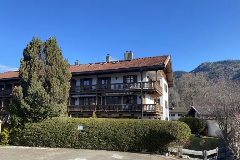 Immobilienangebot - Tegernsee - Alle - Moderne Eigentumswohnung mit Galerie und tollem Blick in die Berge!